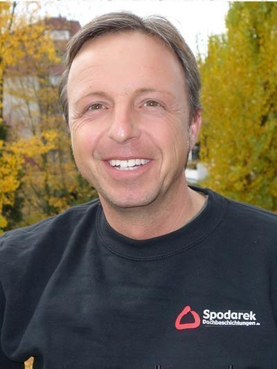 Eric Spodarek, Ihr Dachbeschichter
